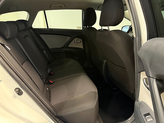 Toyota Avensis 10 of 13