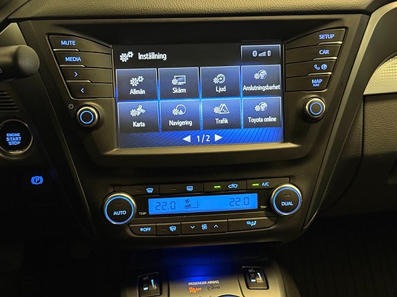 Toyota Avensis 12 of 13