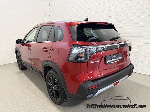 Suzuki S-Cross 10 of 11