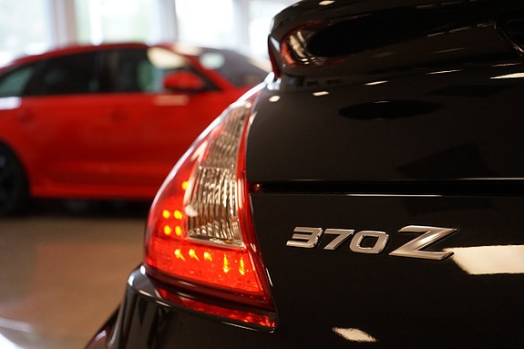 Nissan 370 Z 24 of 27
