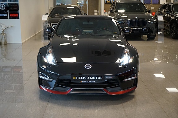 Nissan 370 Z 2 of 27
