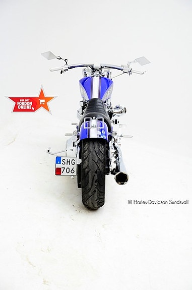 Harley-Davidson Deuce Custom *Hemleverans* 3 of 11