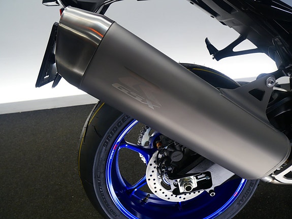Suzuki GSX-R1000R *Nu i butiken* 4 of 7