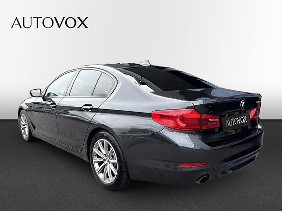 BMW 530e 3 of 15