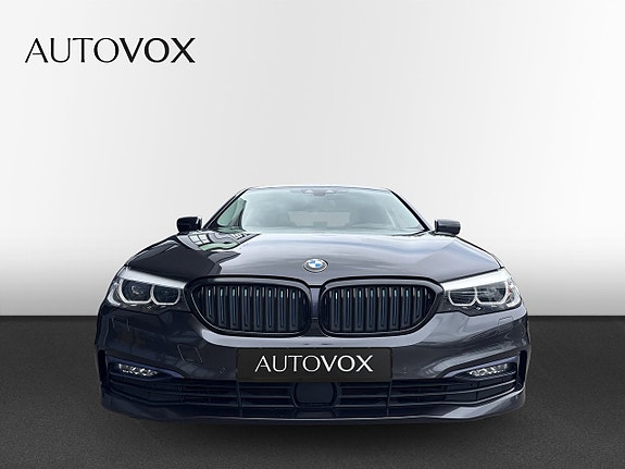 BMW 530e 5 of 15