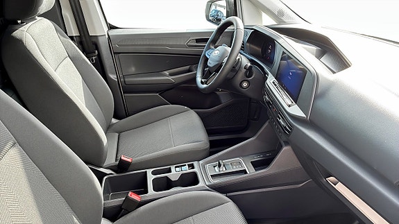 Ford Transit Connect 3 of 9