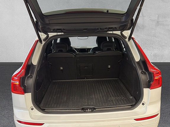 Volvo XC60 9 of 30