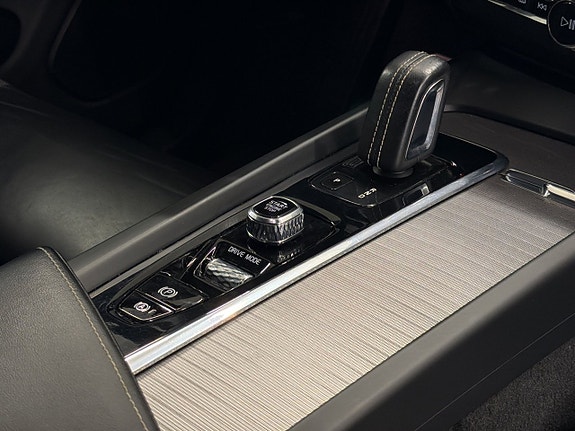 Volvo XC60 25 of 30