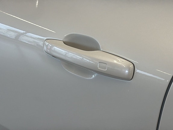Volvo XC60 14 of 30