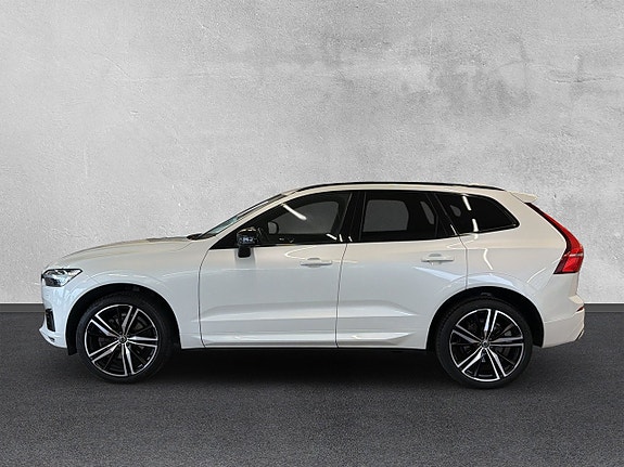 Volvo XC60 2 of 30