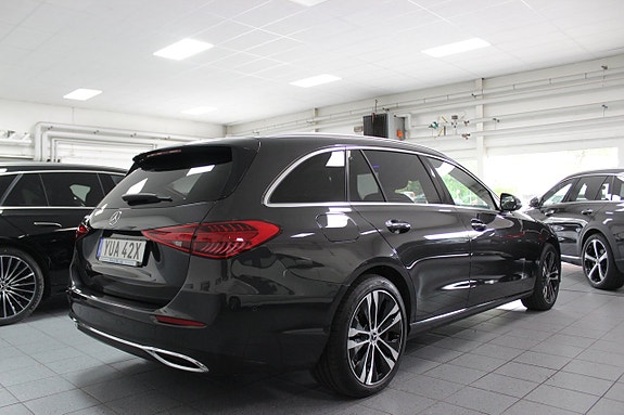 Mercedes-Benz C300 e 3 of 8
