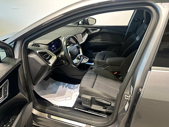 Audi Q4 e-tron 5 of 17