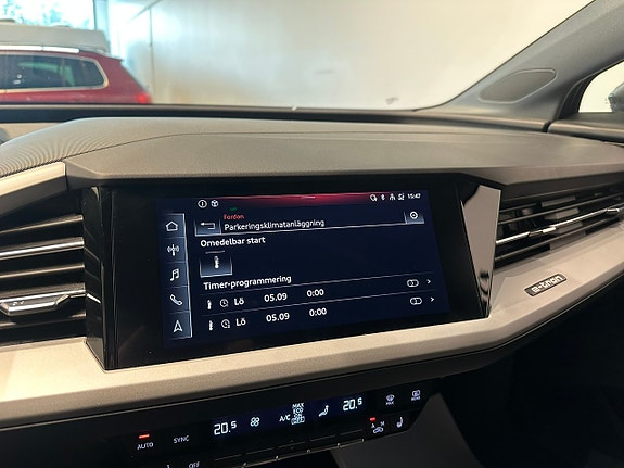 Audi Q4 e-tron 13 of 17