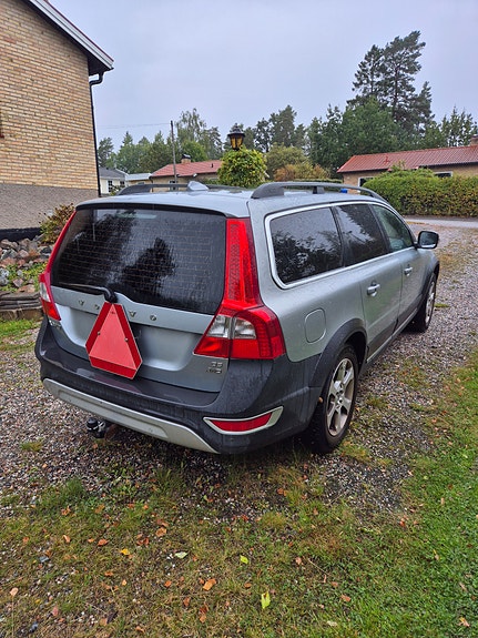 Volvo XC70 5 of 7
