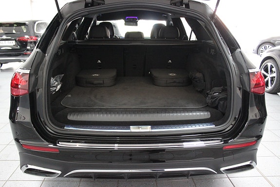 Mercedes-Benz E300 9 of 9