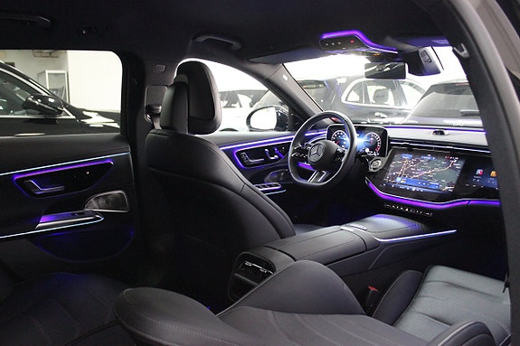 Mercedes-Benz E300 7 of 9