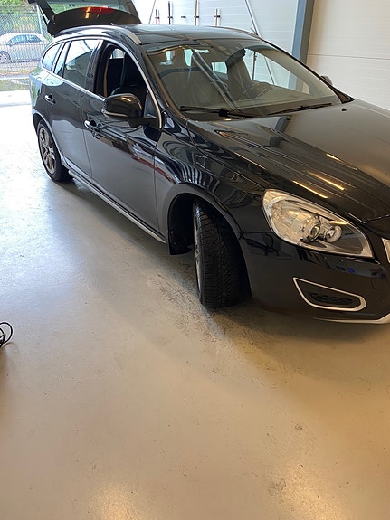 Volvo V60 4 of 7