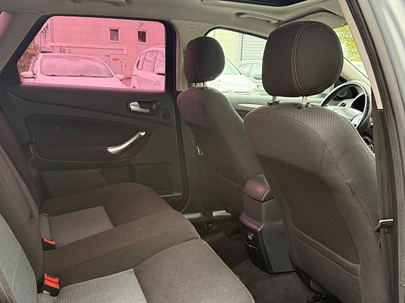 Ford Mondeo 9 of 10