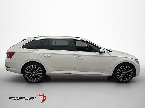 Skoda Superb 9 of 30