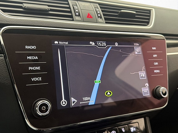 Skoda Superb 24 of 30