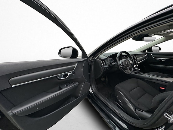 Volvo V90 11 of 30