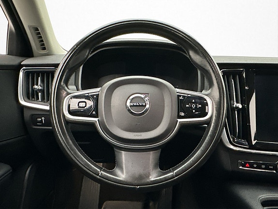 Volvo V90 14 of 30