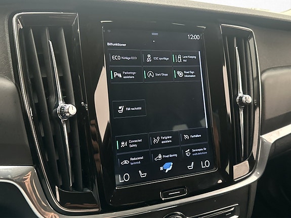 Volvo V90 24 of 30