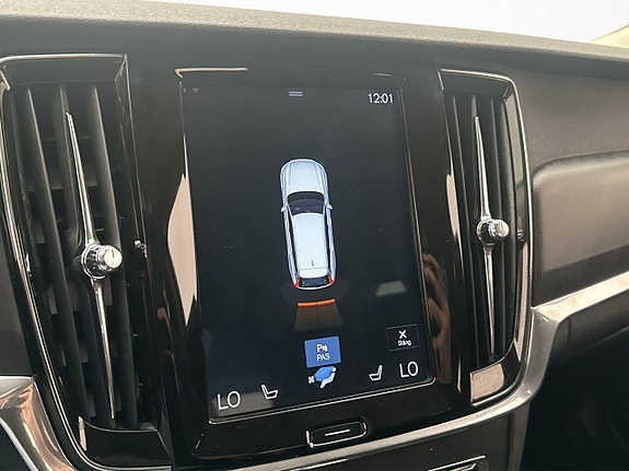 Volvo V90 22 of 30