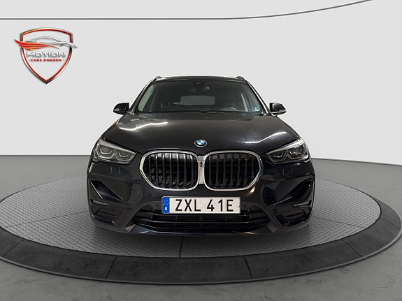 BMW X1 2 of 20