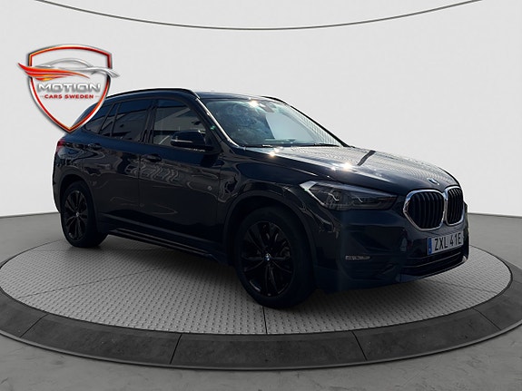 BMW X1 3 of 22