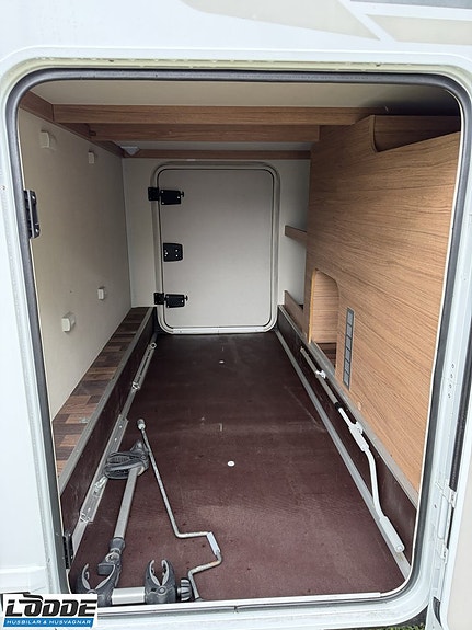 Weinsberg CaraCore 700 MEG 4 of 16