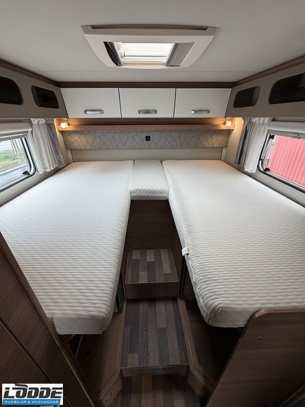 Weinsberg CaraCore 700 MEG 13 of 16