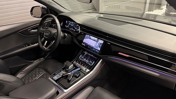 Audi RS Q8 20 of 30