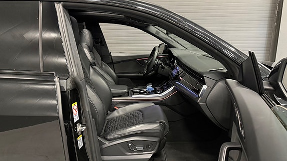 Audi RS Q8 19 of 30