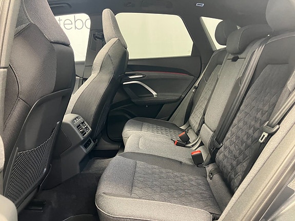 Audi Q5 10 of 15