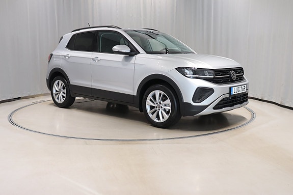 Volkswagen T-Cross 3 of 10