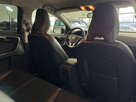 Volvo V60 17 of 27