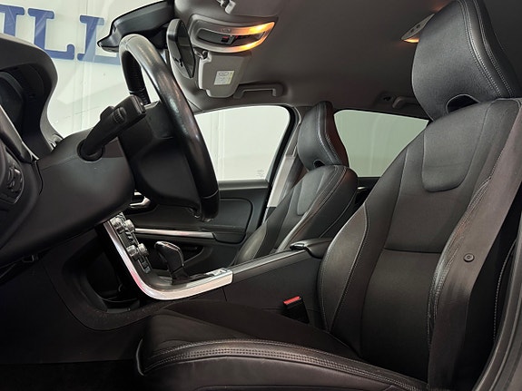 Volvo V60 14 of 27
