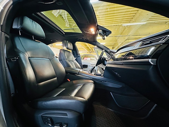 BMW 740d 12 of 27