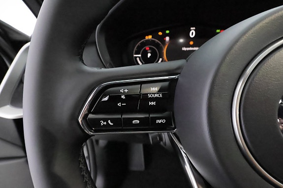 Mazda CX-80 21 of 30