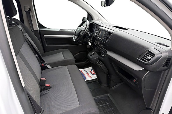 Peugeot Traveller 11 of 18