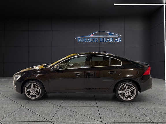 Volvo S60 2 of 30