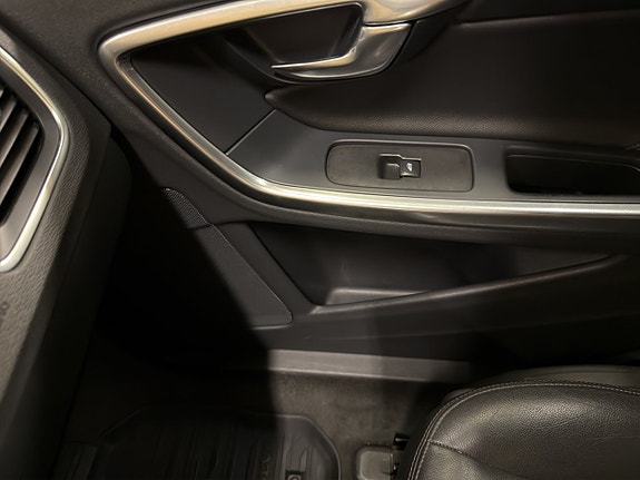 Volvo S60 28 of 30