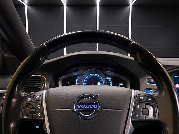 Volvo S60 25 of 30