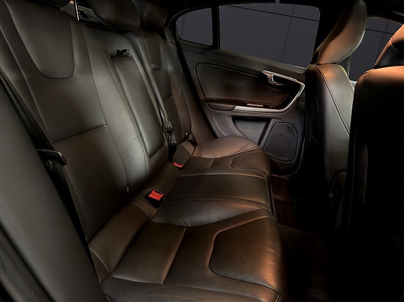 Volvo S60 23 of 30