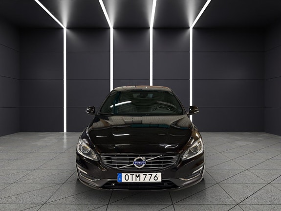 Volvo S60 8 of 30