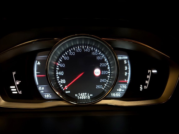 Volvo S60 26 of 30