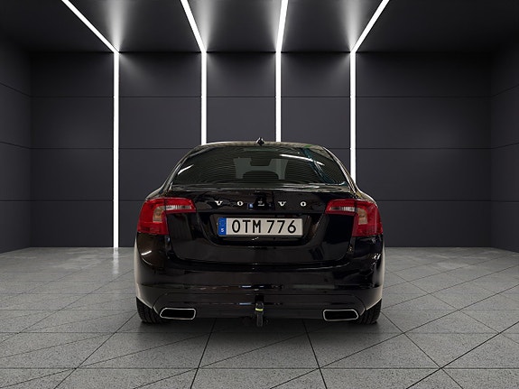 Volvo S60 4 of 30