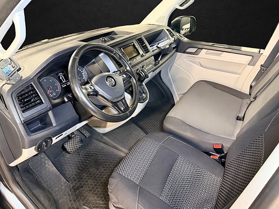 Volkswagen Transporter 17 of 22