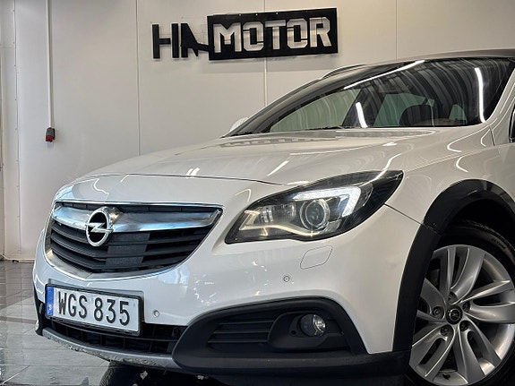 Opel Insignia Country Tourer 2 of 26